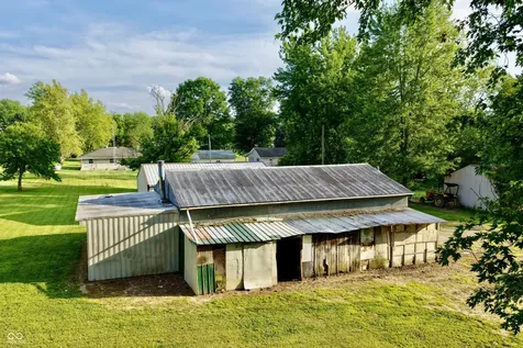 6742 E County Road 900 N Seymour IN 47274