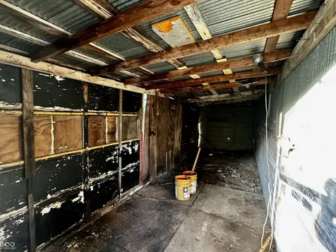 6742 E County Road 900 N Seymour IN 47274
