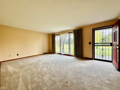 6742 E County Road 900 N Seymour IN 47274
