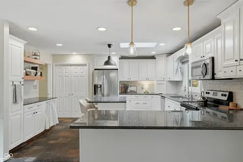 221 Aspen Way Noblesville IN 46062