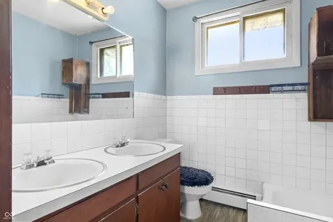 210 S West Street Pendleton IN 46064