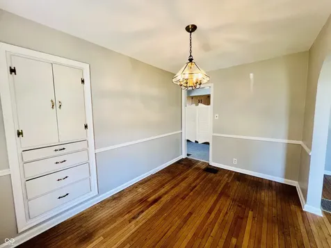 163 N 13th Avenue Beech Grove IN 46107