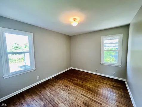163 N 13th Avenue Beech Grove IN 46107
