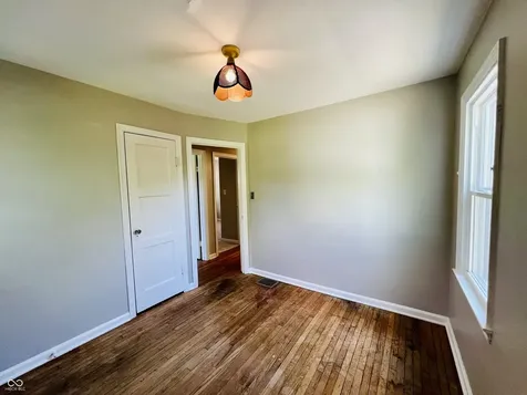 163 N 13th Avenue Beech Grove IN 46107