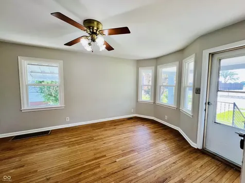 163 N 13th Avenue Beech Grove IN 46107
