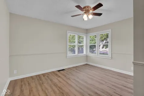 3127 13th Street Columbus IN 47201