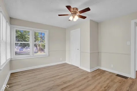 3127 13th Street Columbus IN 47201