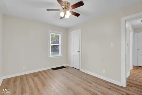 3127 13th Street Columbus IN 47201