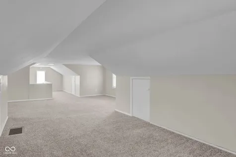 3127 13th Street Columbus IN 47201
