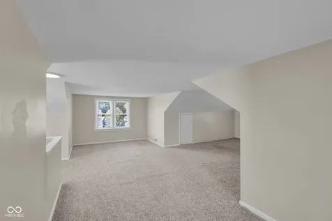 3127 13th Street Columbus IN 47201