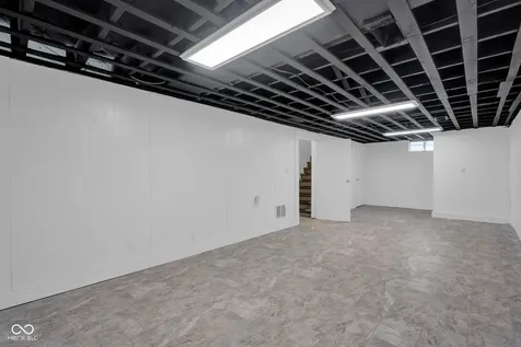 3127 13th Street Columbus IN 47201