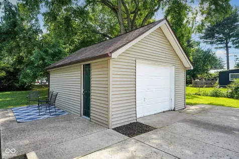 3127 13th Street Columbus IN 47201