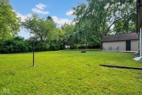 3127 13th Street Columbus IN 47201