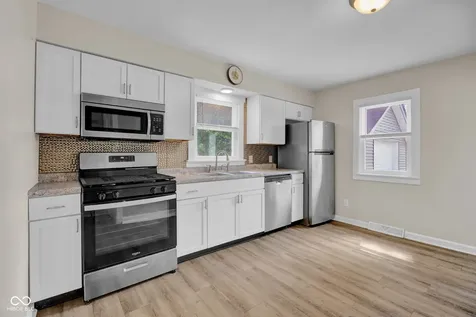 3127 13th Street Columbus IN 47201