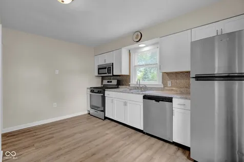 3127 13th Street Columbus IN 47201