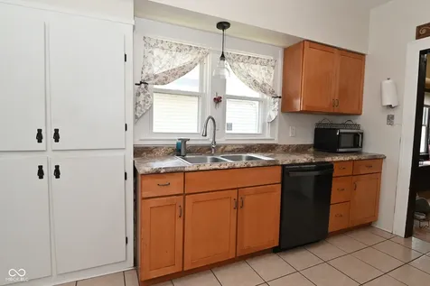 611 Wallace Avenue Indianapolis IN 46201