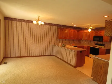 1136 N Manchester Drive Greenfield IN 46140