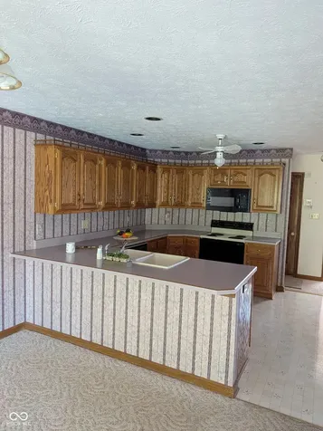 1136 N Manchester Drive Greenfield IN 46140