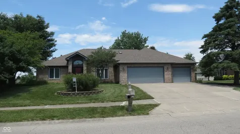 1136 N Manchester Drive Greenfield IN 46140
