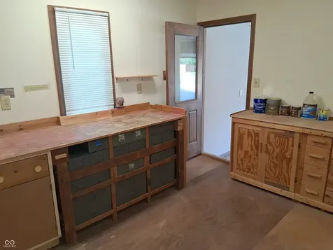 1136 N Manchester Drive Greenfield IN 46140
