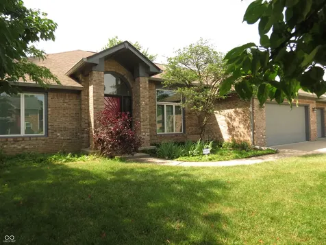 1136 N Manchester Drive Greenfield IN 46140