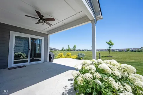 19613 Sumrall Place Westfield IN 46074