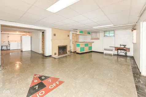 4627 E 65th Street Indianapolis IN 46220