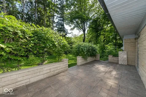 4627 E 65th Street Indianapolis IN 46220
