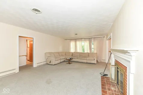 4627 E 65th Street Indianapolis IN 46220
