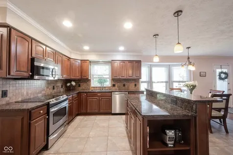 8677 Buffett Parkway Fishers IN 46038