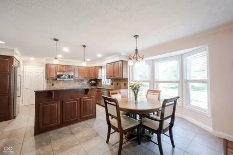 8677 Buffett Parkway Fishers IN 46038