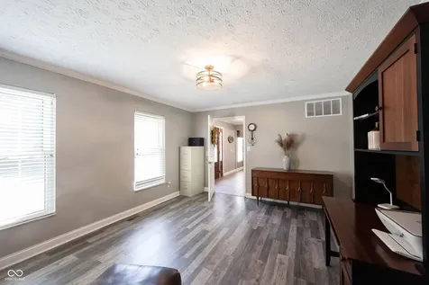8677 Buffett Parkway Fishers IN 46038