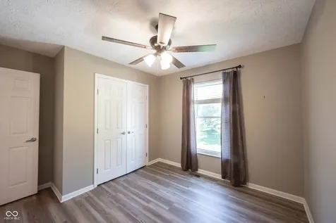 8677 Buffett Parkway Fishers IN 46038