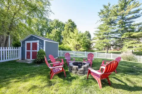 8677 Buffett Parkway Fishers IN 46038