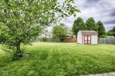 13074 Britton Ridge Fishers IN 46038