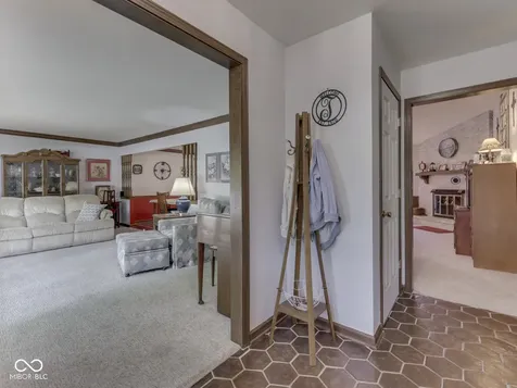 6903 White Pines Court Indianapolis IN 46217