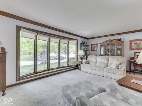 6903 White Pines Court Indianapolis IN 46217