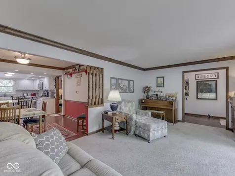 6903 White Pines Court Indianapolis IN 46217