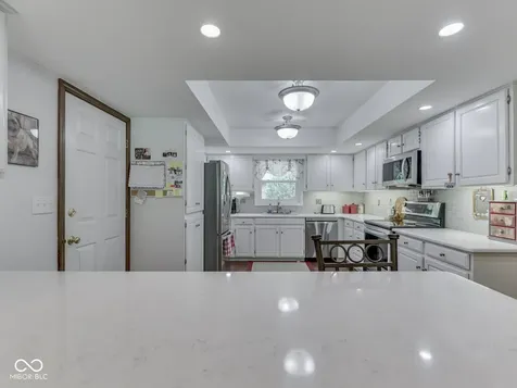 6903 White Pines Court Indianapolis IN 46217