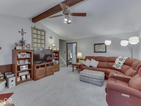 6903 White Pines Court Indianapolis IN 46217