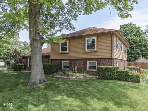 6903 White Pines Court Indianapolis IN 46217