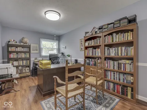 6903 White Pines Court Indianapolis IN 46217