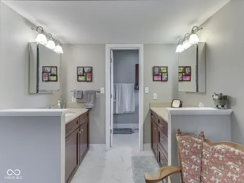 6903 White Pines Court Indianapolis IN 46217