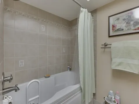 6903 White Pines Court Indianapolis IN 46217