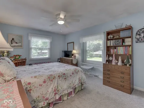 6903 White Pines Court Indianapolis IN 46217
