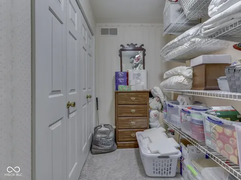 6903 White Pines Court Indianapolis IN 46217