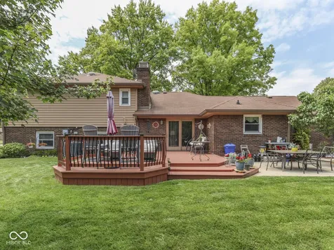 6903 White Pines Court Indianapolis IN 46217