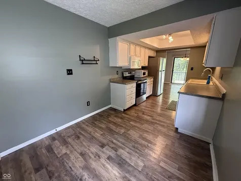 218 Sugarwood Lane Avon IN 46123