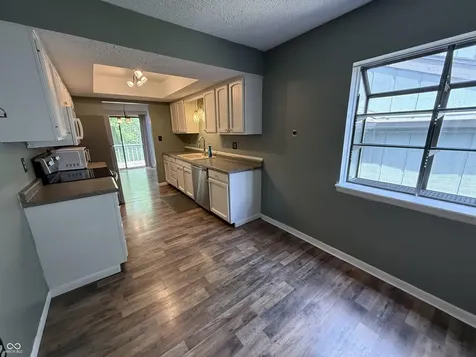 218 Sugarwood Lane Avon IN 46123