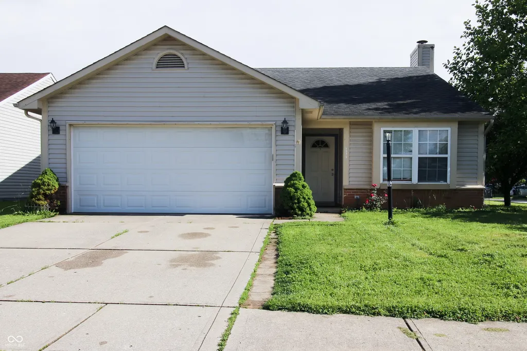 1375 Summer Meadow Indianapolis IN 46217